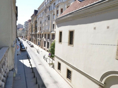 51 m2 gem in a quiet secluded street in Downtown 5th district!
