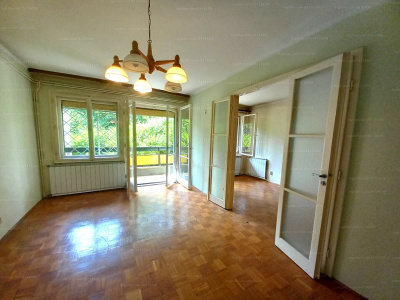 Good renovation project on 60 m2 in Kurucles, off Hűvösvölgyi út!