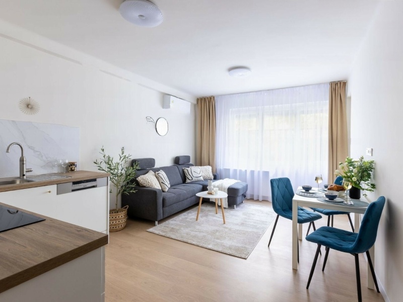 Goede prijs voor een elegante, gerenoveerde flat op 57 m2close naar Mammut en Széll Kálmán Tér!