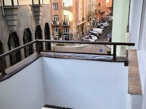 Klaar om in te gaan! Ongesneden plat op 51 m2 in goede staat in het hart van újlipótváros!