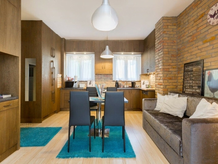 64 M2 Renovierter Erdbodenflat mit Gartenblick in újlipótváros im Szent István Park!