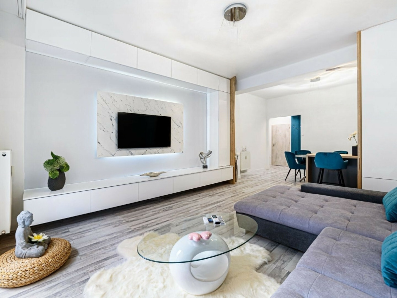 Airbnb bereit, modern, renoviert auf 63 m2 in einem Bauhaus -Gebäude vor dem Szent István Boulevard!
