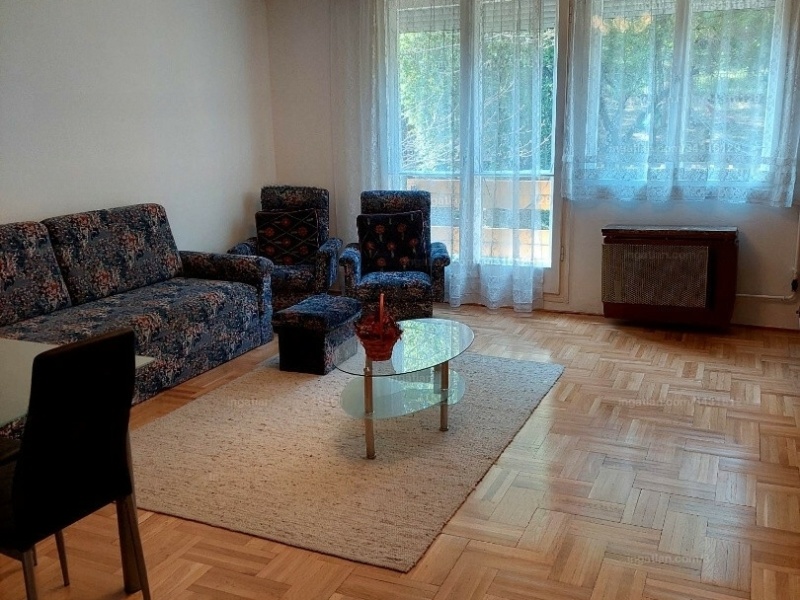 On Kissvábhegy, a 56 m2 flat with a 4 m2 balcony in quiet green environment!