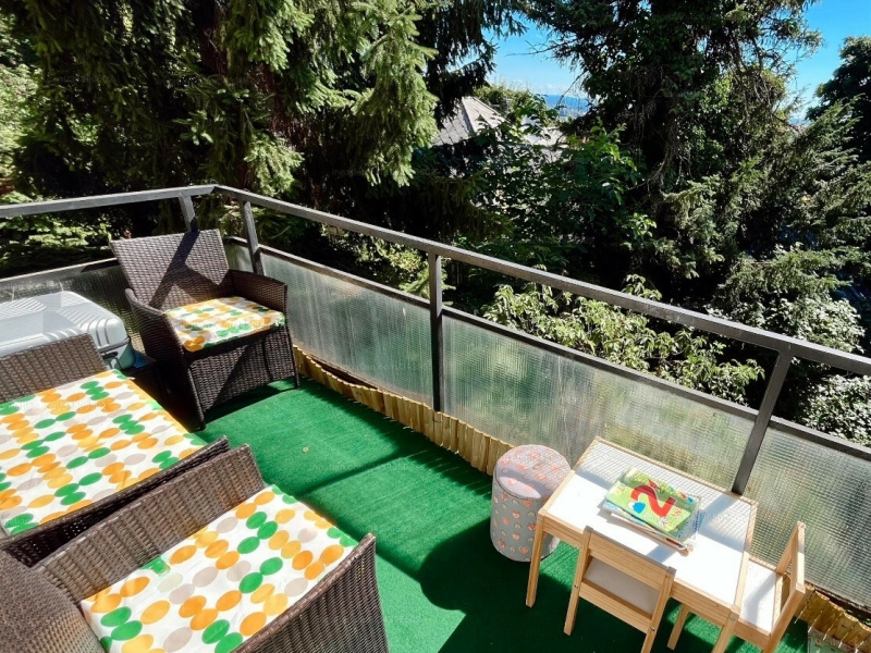 Te koop een 55 m2 flat bovenop Kissvábhegy met panoramisch uitzicht op Gellért Hegy!