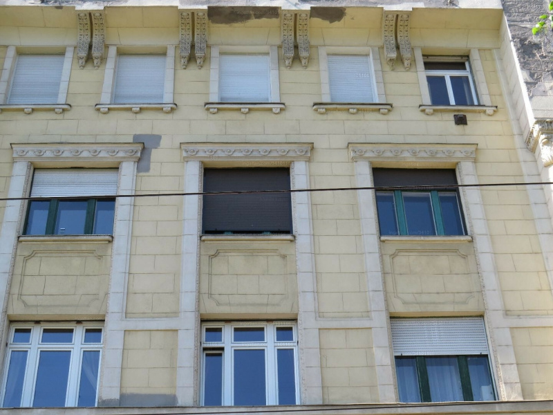 26 m2 studio for renovating project in an inner yard near Horvát kert!